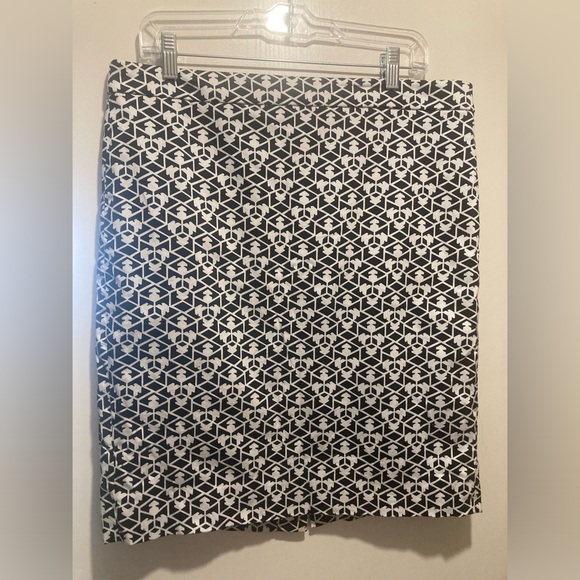 J. Crew Dresses & Skirts - J. Crew pencil skirt size 12